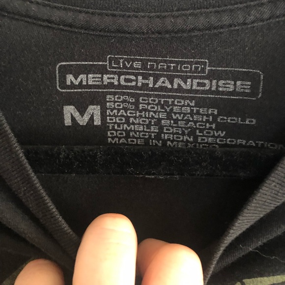 AC/DC Cropped Tee Shirt - Picture 4 of 6